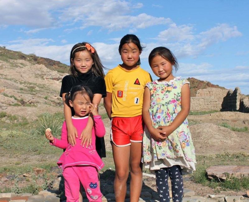 rencontre-nomades-fillettes-mongolie Rencontres avec des fillettes mongoles - Mongolie | Au Tigre Vanillé