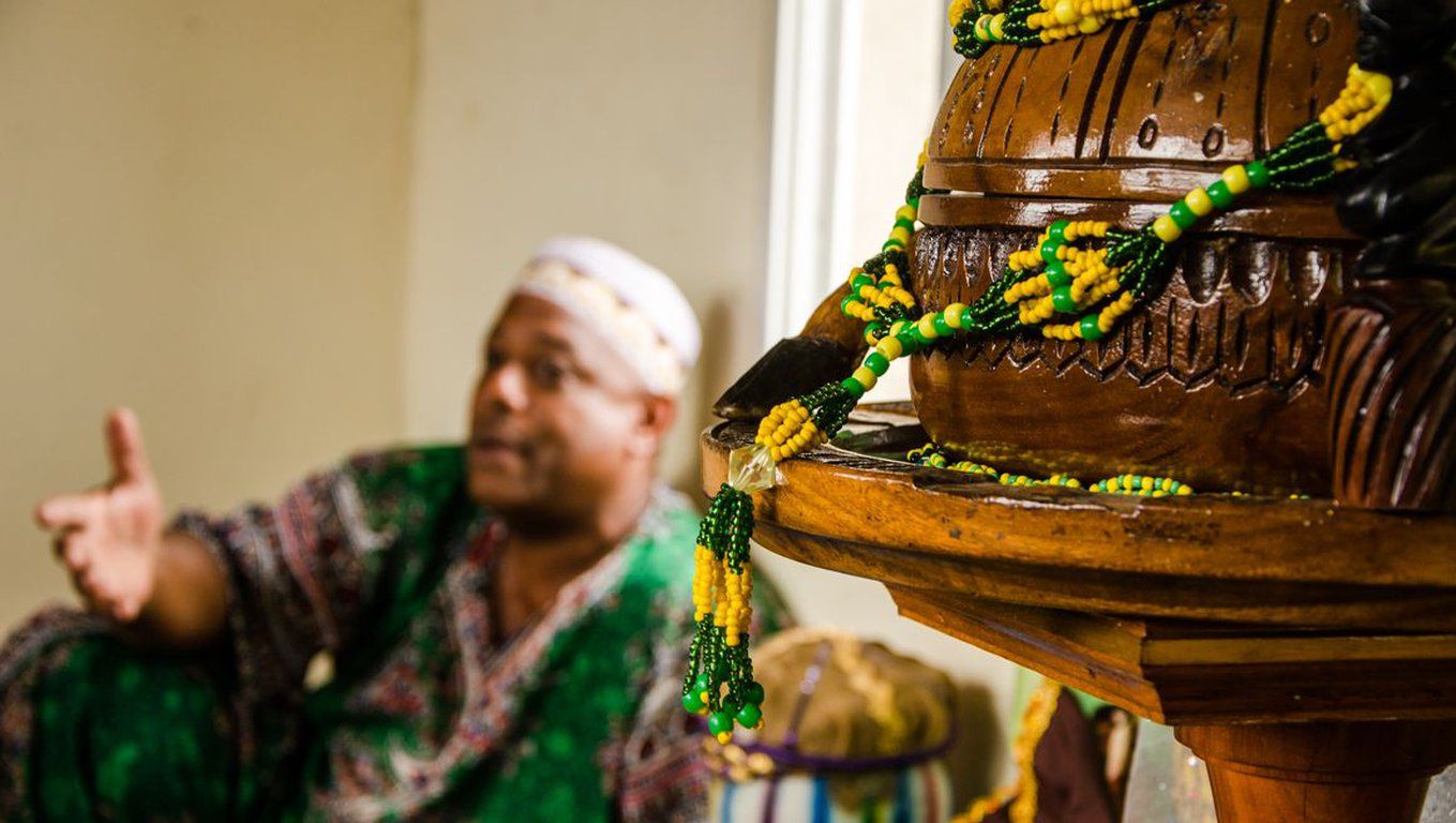 Rencontre avec un spécialiste de la religion afro-cubaine à Santiago - Cuba | Au Tigre Vanillé