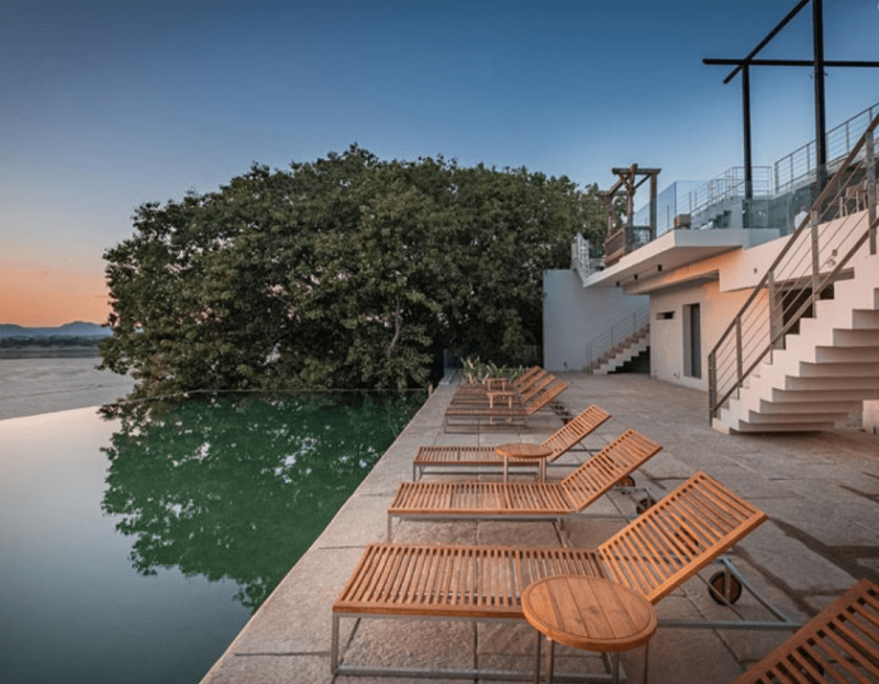 Piscine de l'hôtel Anavila Bagan - Birmanie | Au Tigre Vanillé