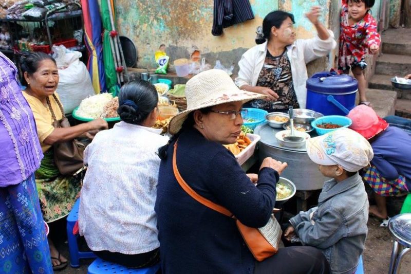 marche-rue-hpaan-birmanie Marché de rue à Hpa An - Birmanie | Au Tigre Vanillé
