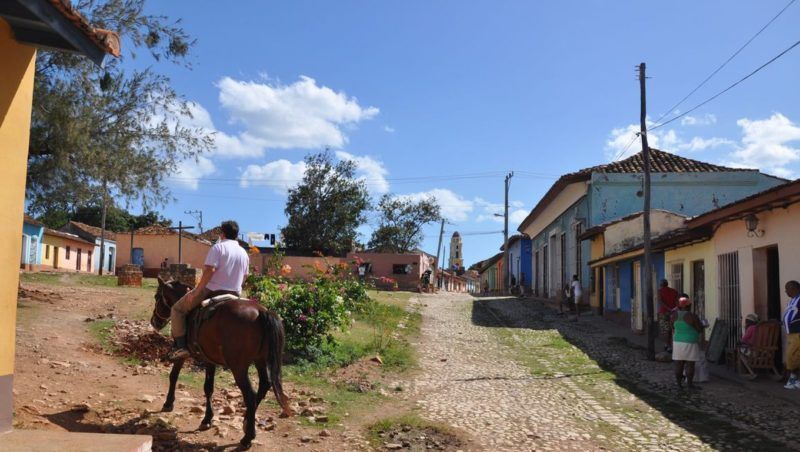 Balade à dos de mule à Trinidad - Cuba | Au Tigre Vanillé