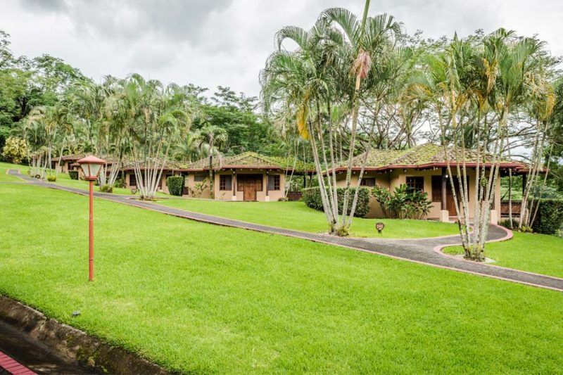 Bungalows de l'hôtel Borinquen Resort dans la province de Guanacaste - Costa Rica | Au Tigre Vanillé