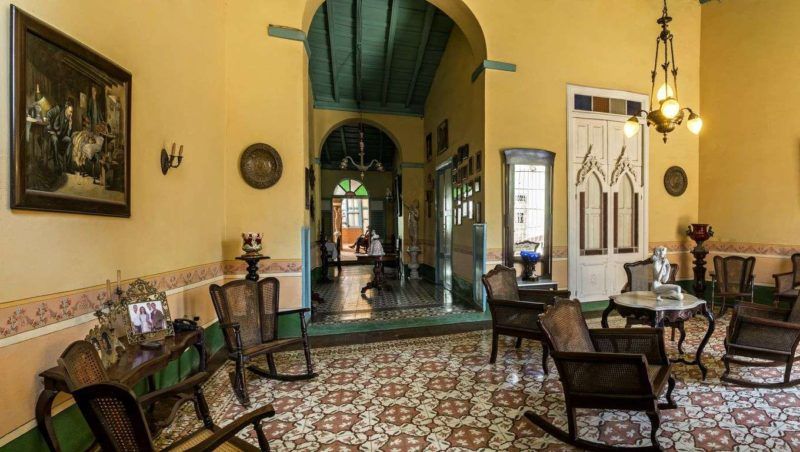 Salon dans une casa particular epoca à Trinidad - Cuba | Au Tigre Vanillé
