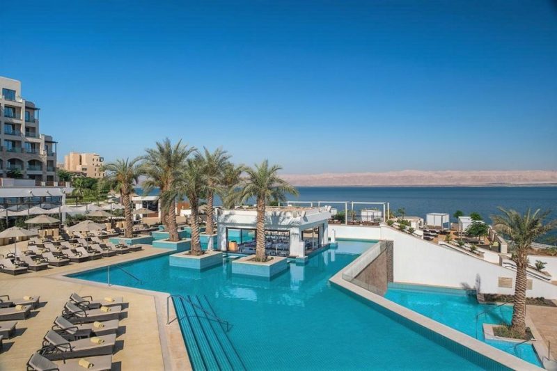 Piscine de l'hotel Hilton à la mer Morte - Jordanie | Au Tigre Vanillé