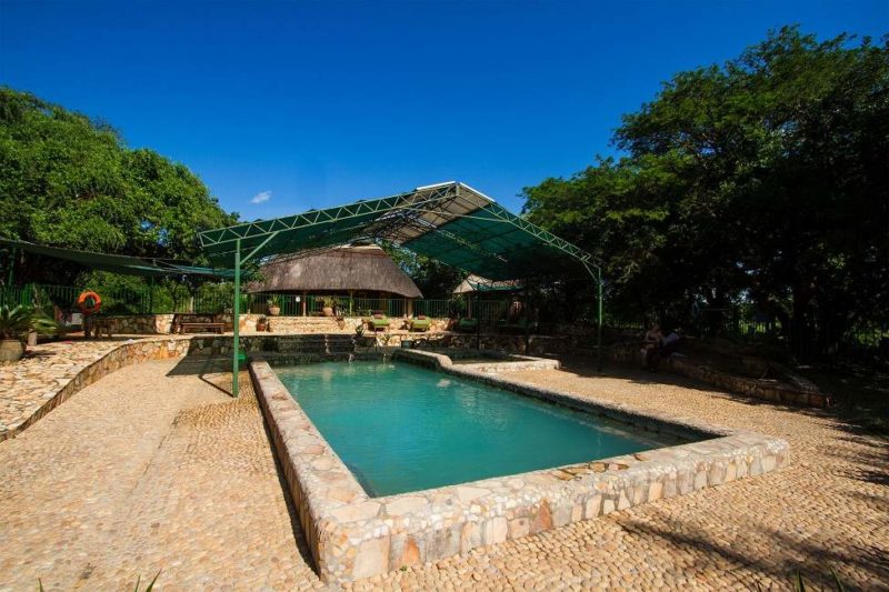 Piscine du Murchison River Lodge - Ouganda | Au Tigre Vanillé