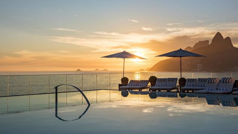 Piscine de l'hôtel Fasano à Rio de Janeiro - Brésil | Au Tigre Vanillé