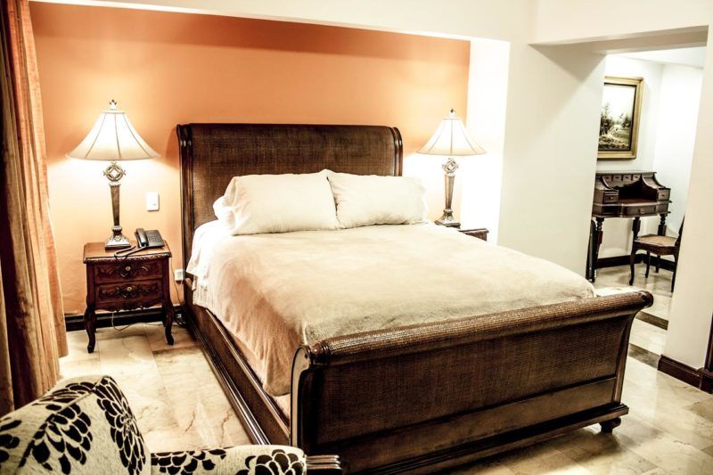 Chambre l'hôtel Villa Casiarinas à Cali - Colombie | Au Tigre Vanillé