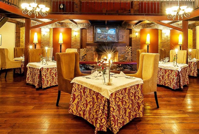 Restaurant de l'hotel Arusha Coffee Lodge - Tanzanie | Au Tigre Vanillé