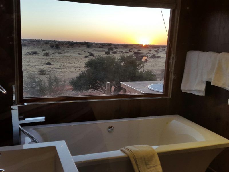 Salle de bain de l'hôtel Bagatelle Kalahari dans le Mariental - Namibie | Au Tigre Vanillé
