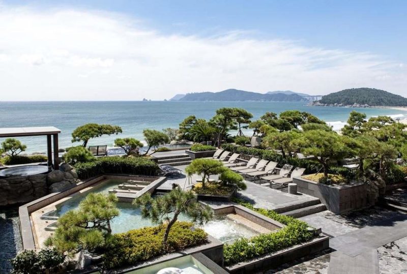 Piscine de l'hôtel Paradise à Busan - Corée du Sud | Au Tigre Vanillé