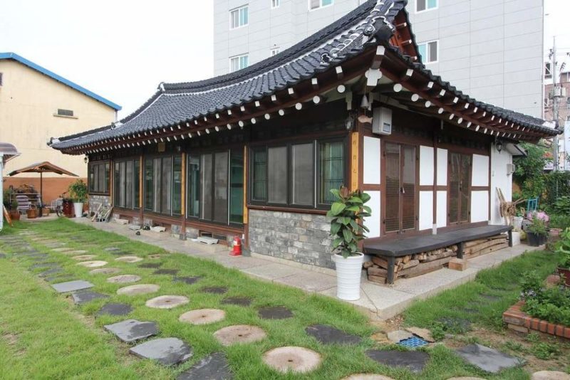 Façade de l'hotel Dasomchae Hanok à Gwangju - Corée du Sud | Au Tigre Vanillé