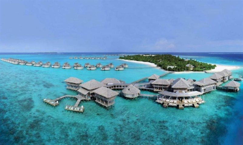 Vue aérienne de l'atoll de l'hotel Six Senses - Maldives | Au Tigre Vanillé