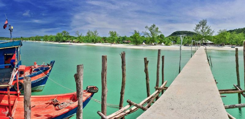 Embarcadère de l'hôtel Tamu sur l'île de Kohrong - Cambodge | Au Tigre Vanillé