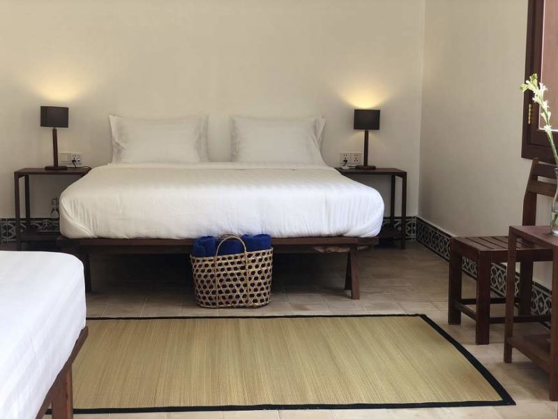Chambre de l'hôtel Oh Battambang - Cambodge | Au Tigre Vanillé