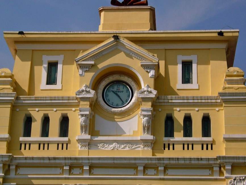 poste-architecture-histoire-phnom-penh-cambodge Batiment d'architecture coloniale de la poste à Phnom Penh - Cambodge | Au Tigre Vanillé