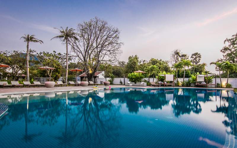 Piscine du Samanea Resort à Kep - Cambodge | Au Tigre Vanillé