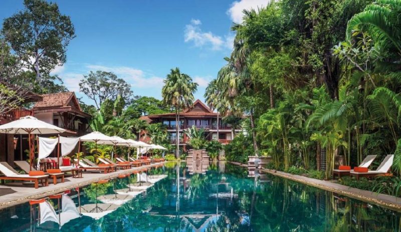 Jardin et piscine de l'hôtel Belmond Residence d'Angkor - Cambodge | Au Tigre Vanillé