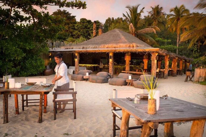 Restaurant de l'hôtel de l'île privée de Song Saa - Cambodge | Au Tigre Vanillé