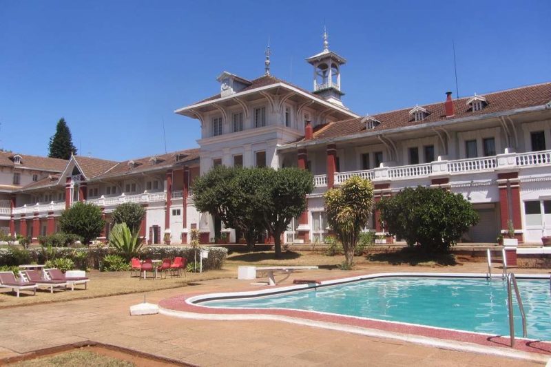 Bain aux thermes d'Antsirabe - Madagascar | Au Tigre Vanillé