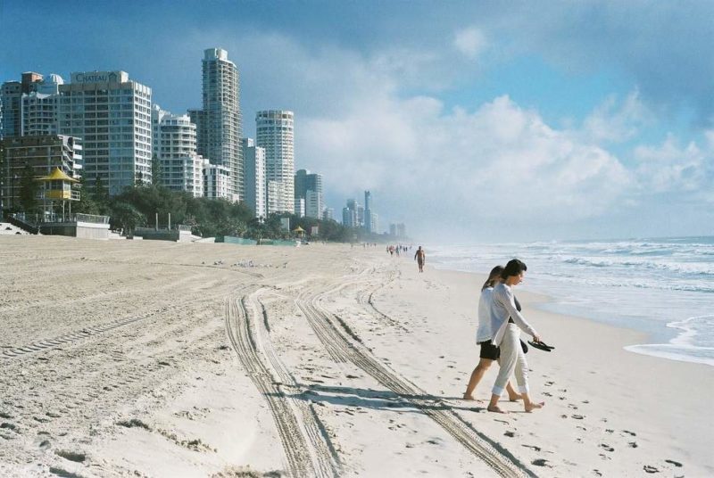 Surfer sur la Gold Coast - Australie | Au Tigre Vanillé