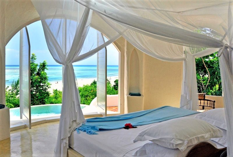 Vue sur la plage depuis la chambre de l'hotel Kilindi à Zanzibar - Tanzanie | Au Tigre Vanillé