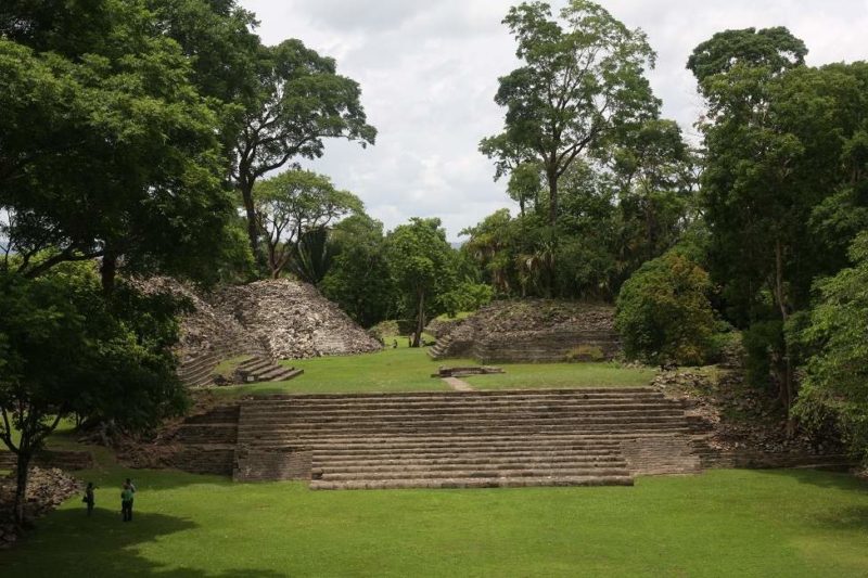 Découverte des ruines de Lubaatan - Belize | Au Tigre Vanillé