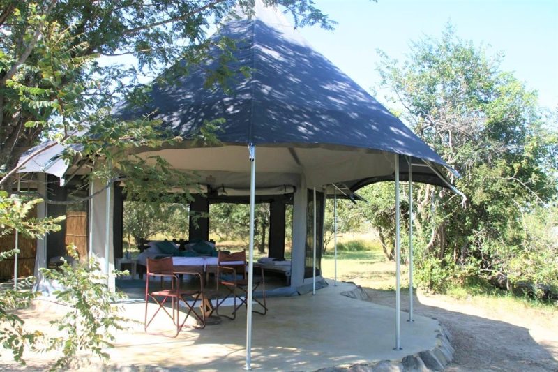 Tente ouverte du camp de Mawimbi à Kafue - Zambie | Au Tigre Vanillé