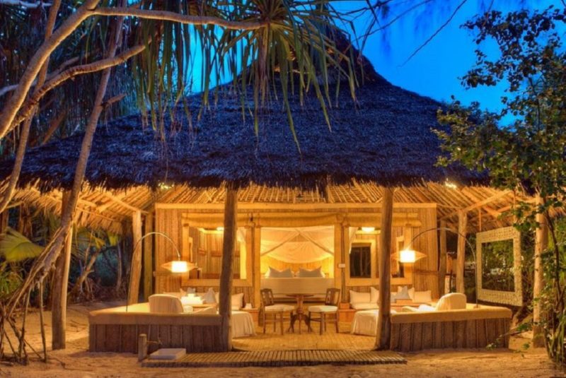 Salon privé de l'hotel Mnemba à Zanzibar - Tanzanie | Au Tigre Vanillé