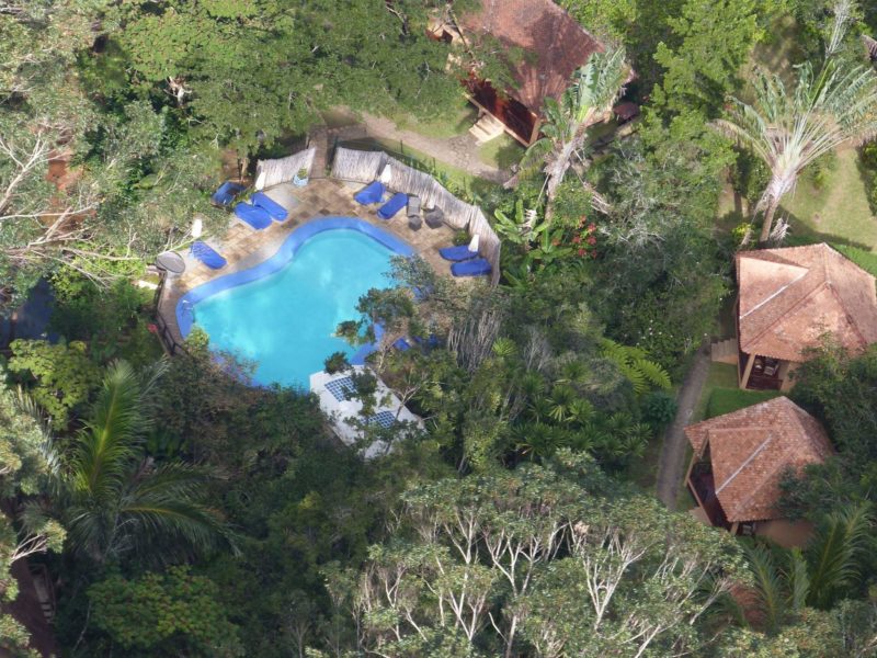 Piscine du Vakona Forest Lodge - Madagascar | Au Tigre Vanillé