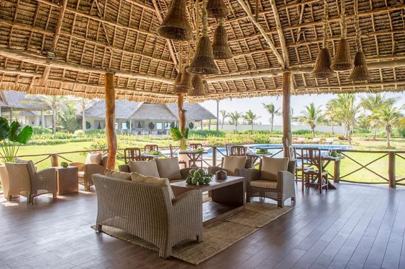 Lounge et piscine de l'hotel Zawadi à Zanzibar - Tanzanie | Au Tigre Vanillé
