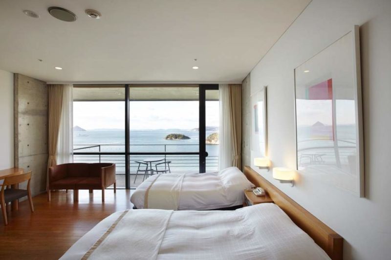 Chambre de l'hôtel Benesse House à Naoshima - Japon | Au Tigre Vanillé