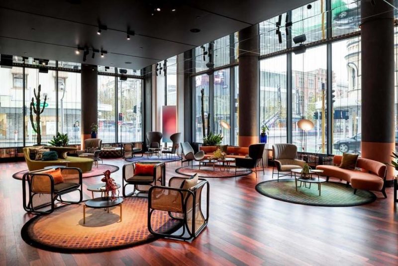 Lounge de l'hôtel QT Perth - Australie | Au Tigre Vanillé