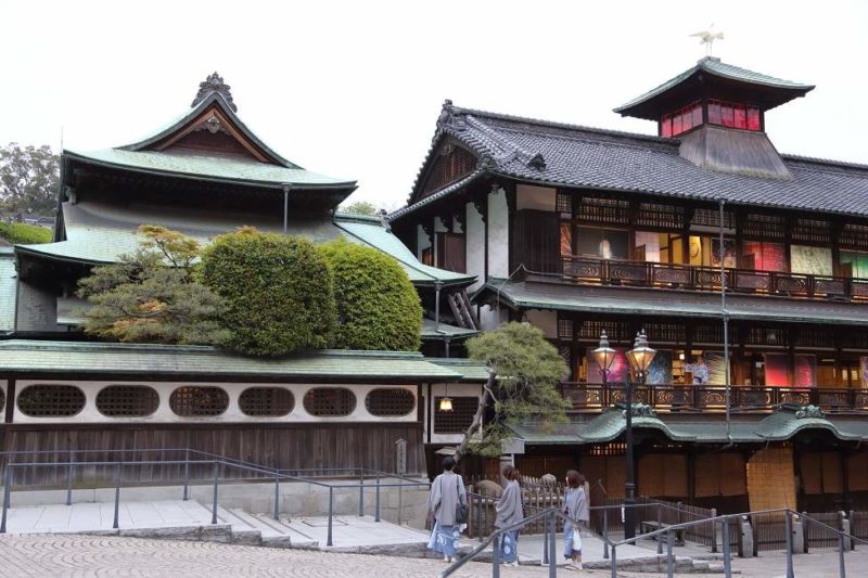Se relaxer aux célèbres onsens de Matsuyama - Japon | Au Tigre Vanillé