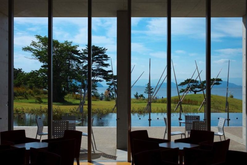 Restaurant de l'hôtel Benesse House - Japon | Au Tigre Vanillé