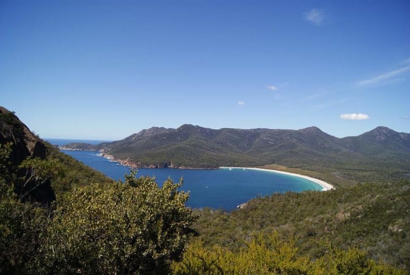 Balade jusqu'à la plage de Wineglass Bay - Australie | Au Tigre Vanillé