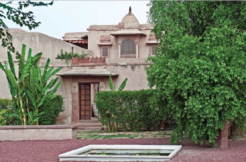 Cour intérieure de l'hôtel Ranvas à Nagaur au Rajasthan - Inde | Au Tigre Vanillé