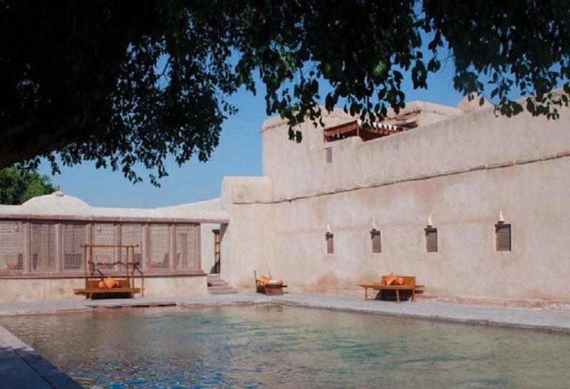 Piscine de l'hôtel Ranvas à Nagaur au Rajasthan - Inde | Au Tigre Vanillé