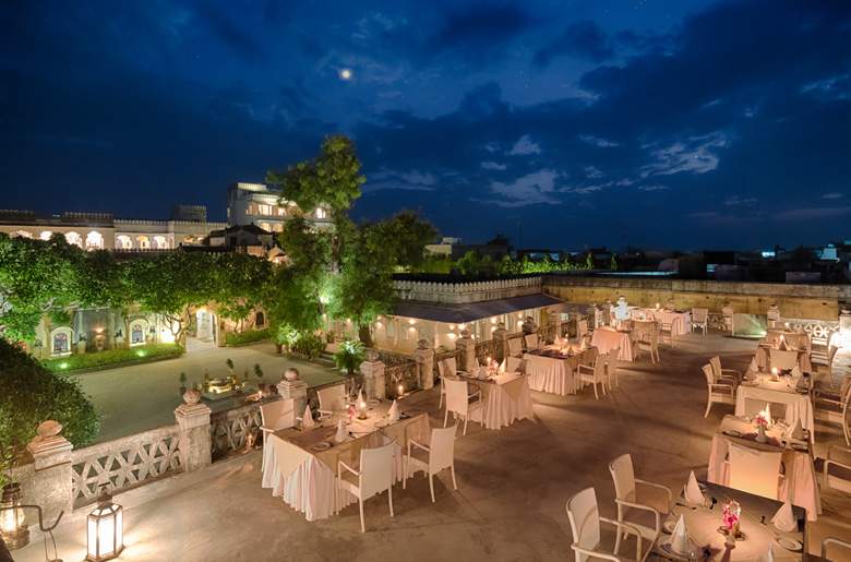 Terrasse de l'hôtel Rawla Narlai à Ranakpur - Rajasthan, Inde | Au Tigre Vanillé