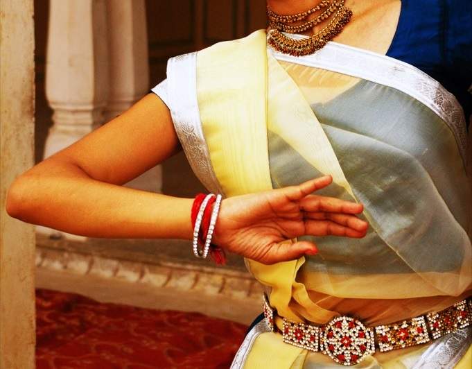 Spectacle de danse et musique traditionnelles à Jodhpur - Rajasthan, Inde | Au Tigre Vanillé