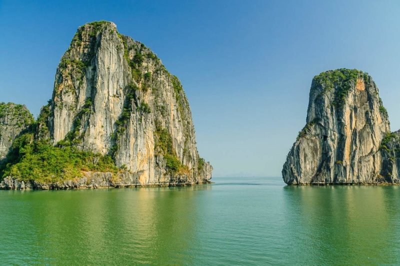 Etape incontournable dans le baie d'Halong - Vietnam | Au Tigre Vanillé