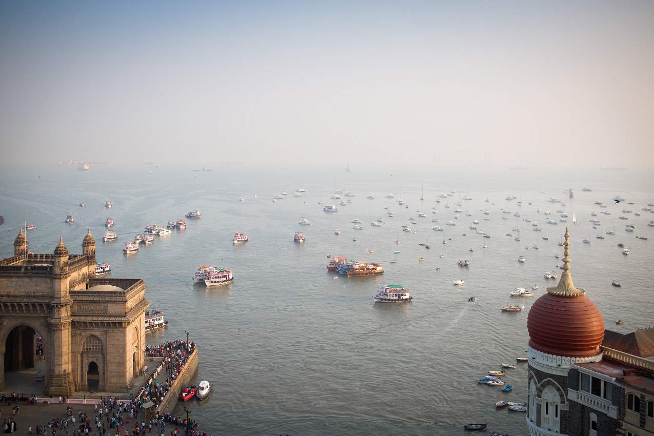 Vue sur le port à Bombay en Inde centrale | Au Tigre Vanillé