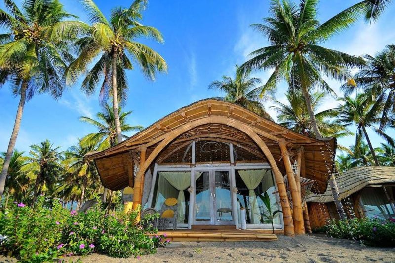 Bungalow au Coconut Garden Beach Resort à Flores - Indonésie | Au Tigre Vanillé