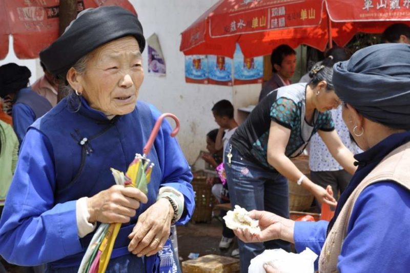 Femmes au marché à Dali - Chine | Au Tigre Vanillé