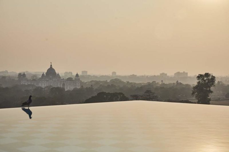 Piscine de l'hôtel Glenburn Penthouse à Calcutta - Inde de l'Est | Au Tigre Vanillé