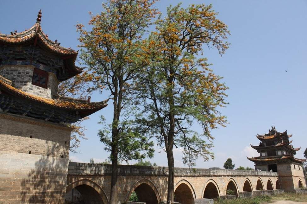 Pont ancien à Jianshui - Chine | Au Tigre Vanillé