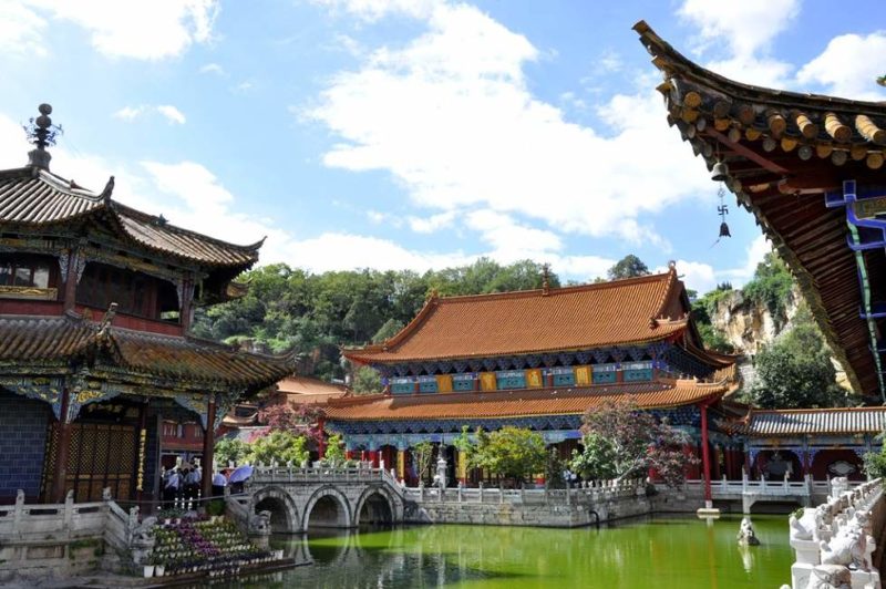 Temple à Kunming - Chine | Au Tigre Vanillé