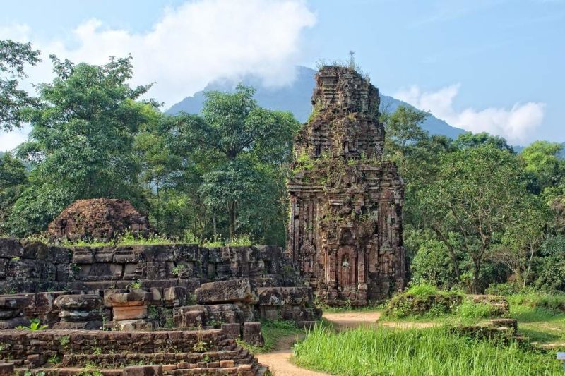 Balade archéologique à My Son - Vietnam | Au Tigre Vanillé