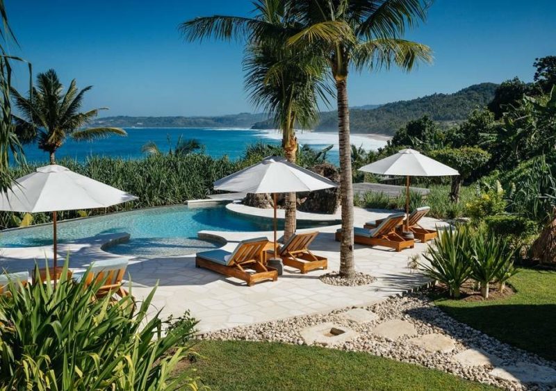 Piscine avec vue sur mer à l'hôtel Nihi Sumba - Indonésie | Au Tigre Vanillé