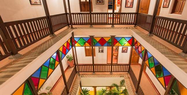 Hall hotel Maison Perumal à Pondicherry en Inde du Sud | Au Tigre Vanillé