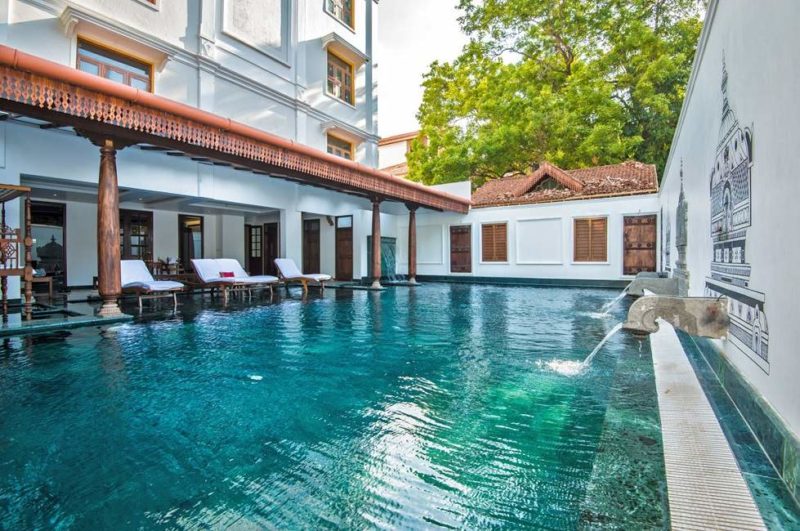 Piscine de l'hotel Svatma à Tanjore - Inde | Au Tigre Vanillé